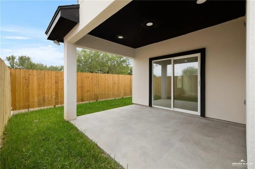 2615 E Solar Drive Mission, TX 78574