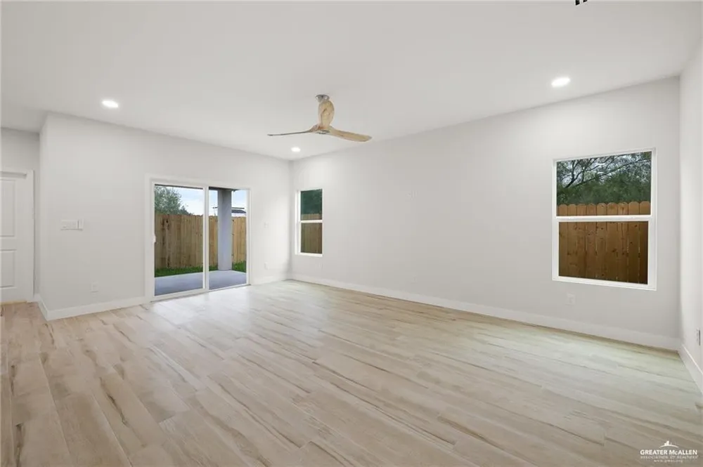 2615 E Solar Drive Mission, TX 78574
