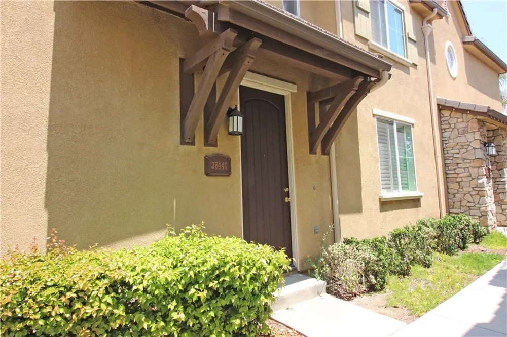 28440 Mirabelle Saugus, CA 91350