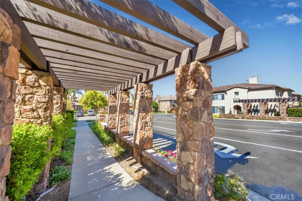 28440 Mirabelle Saugus, CA 91350