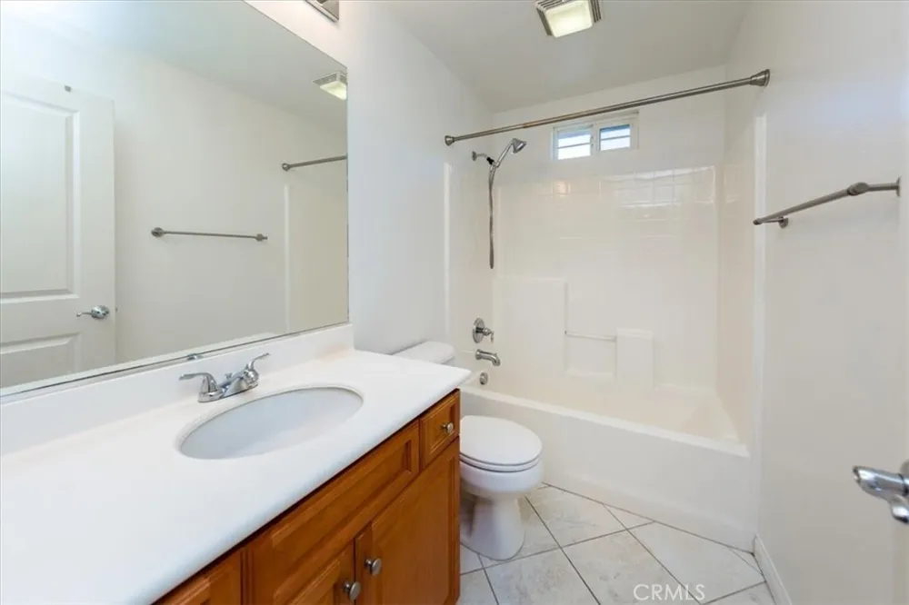 28440 Mirabelle Saugus, CA 91350