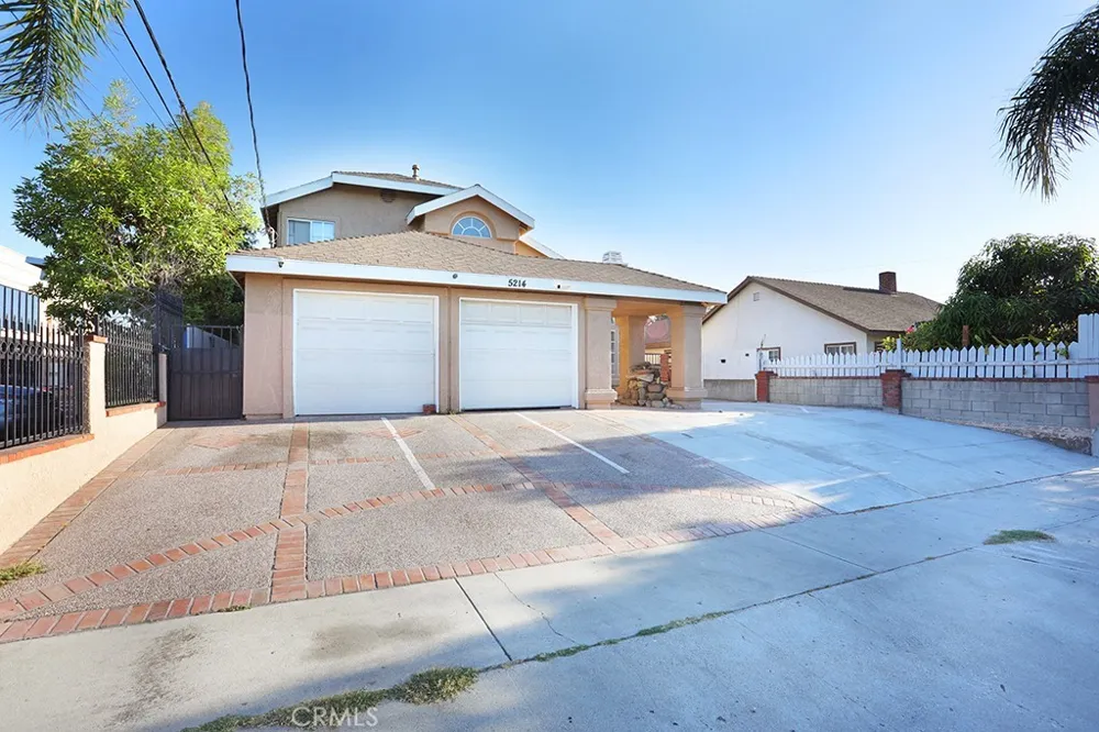 5214 W 3rd Santa Ana, CA 92703