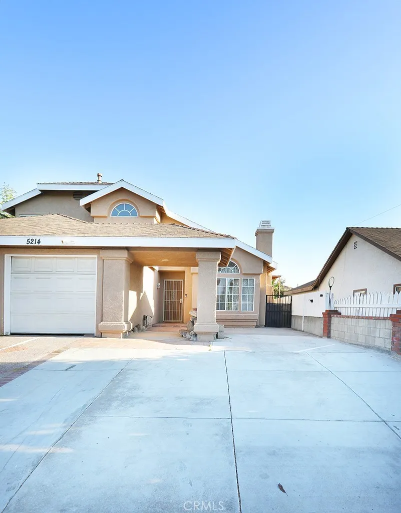 5214 W 3rd Santa Ana, CA 92703