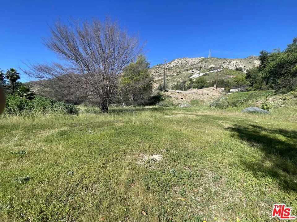 465 E Loma Alta Drive Altadena, CA 91001
