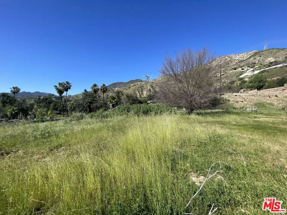 465 E Loma Alta Drive Altadena, CA 91001