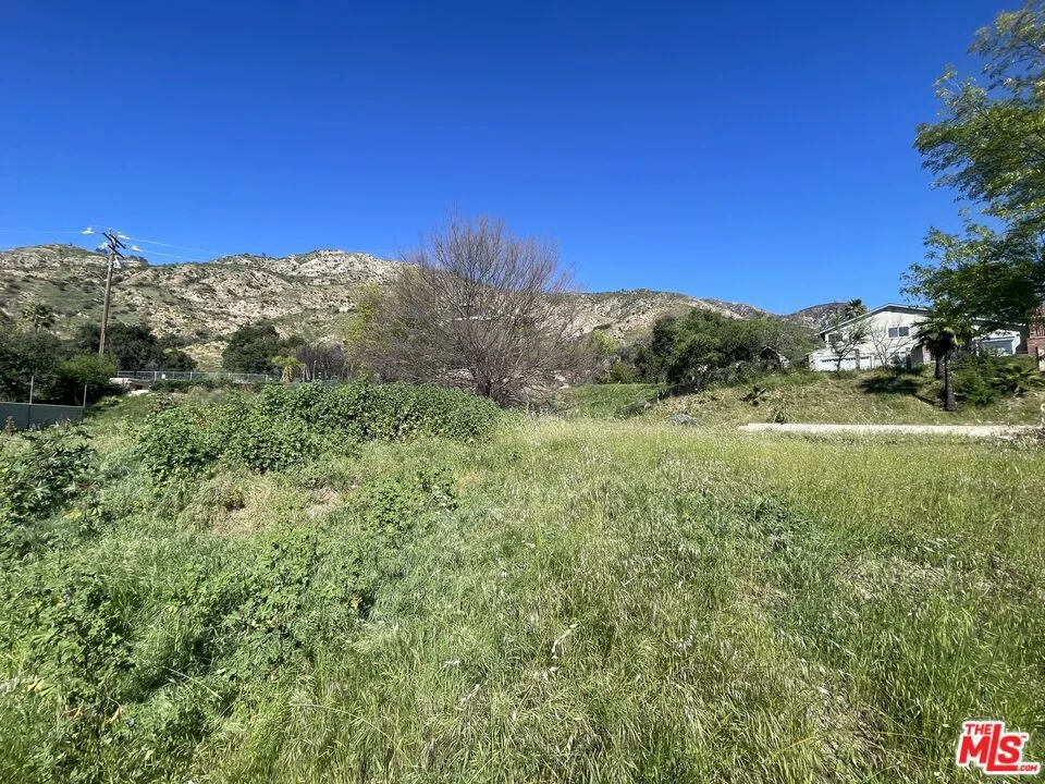 465 E Loma Alta Drive Altadena, CA 91001