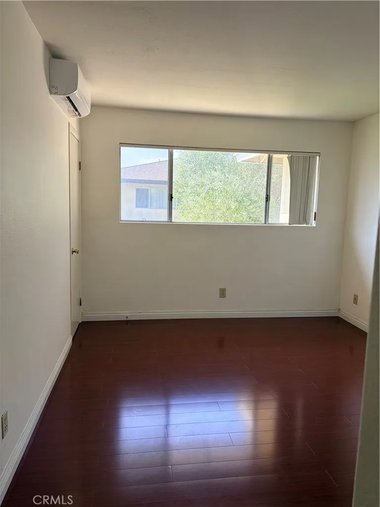 13261 Verde Garden Grove, CA 92844