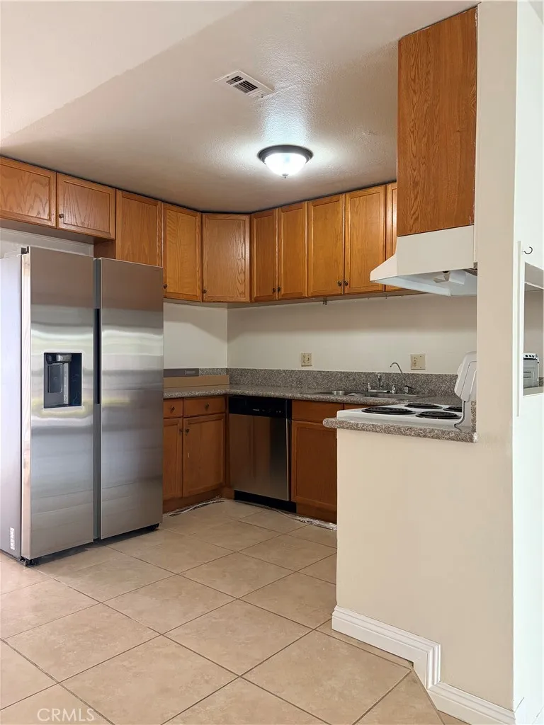 13261 Verde Garden Grove, CA 92844