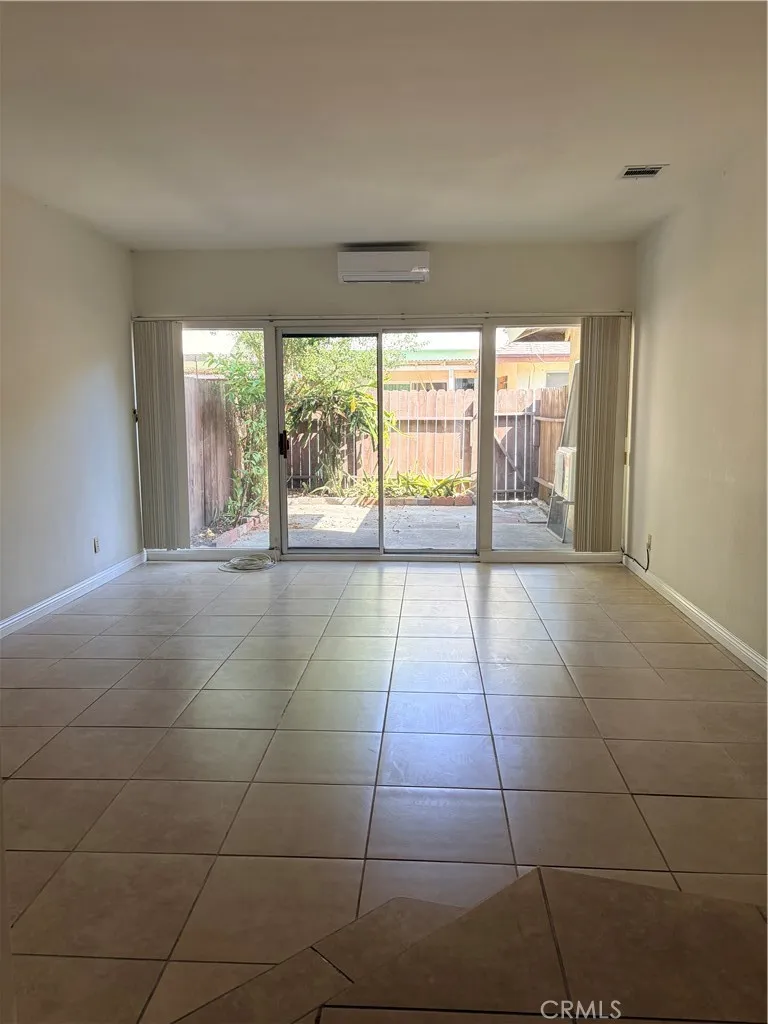 13261 Verde Garden Grove, CA 92844