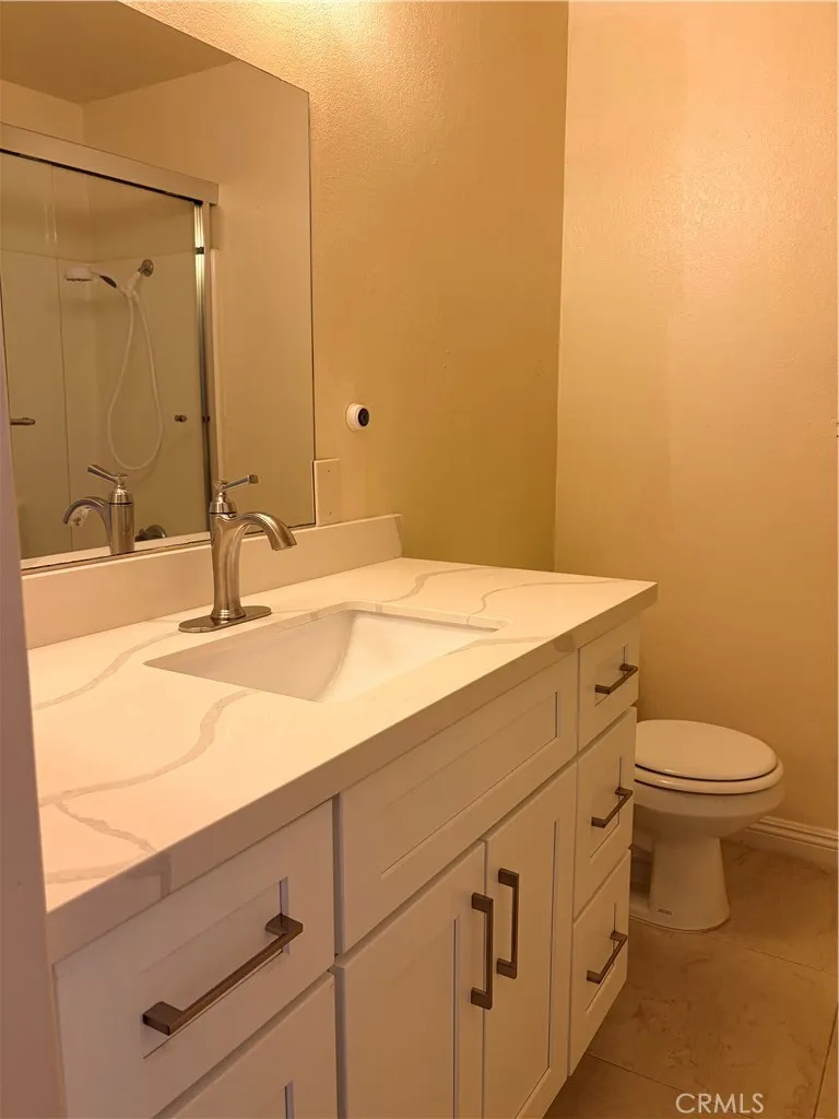 13261 Verde Garden Grove, CA 92844