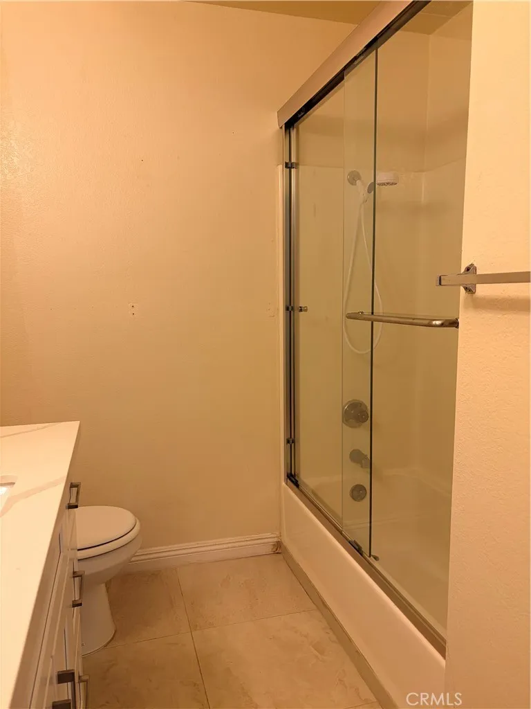 13261 Verde Garden Grove, CA 92844