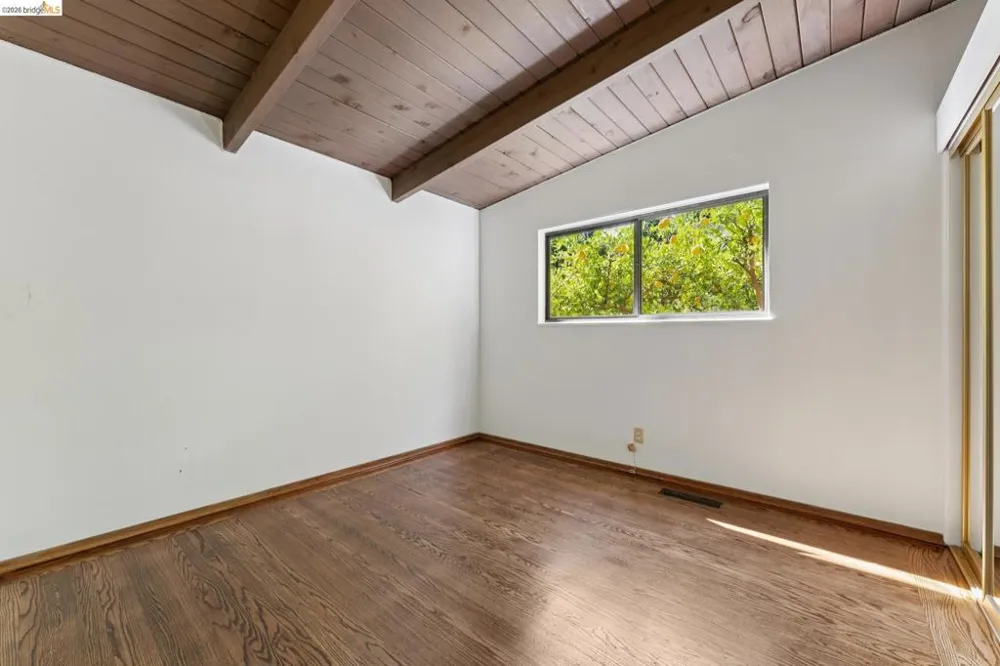 4380 Jana Vista El Sobrante, CA 94803