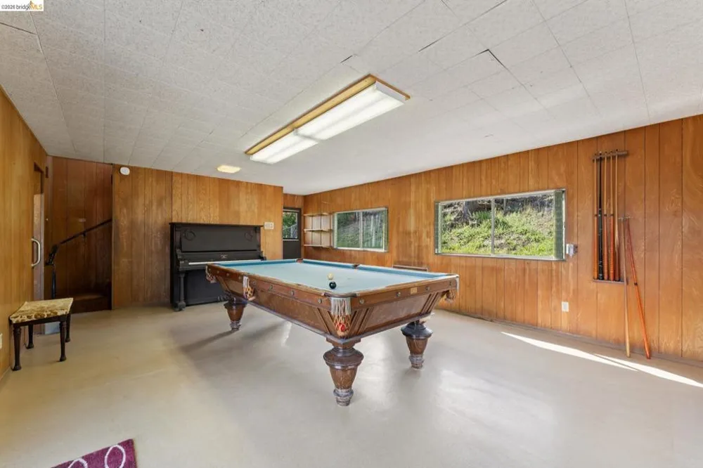 4380 Jana Vista El Sobrante, CA 94803