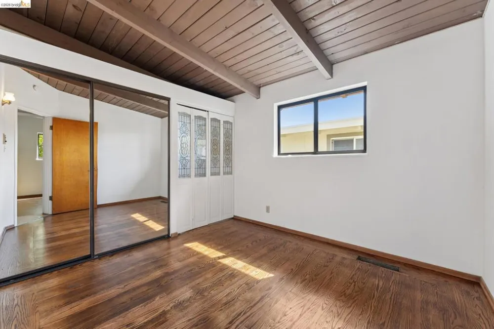 4380 Jana Vista El Sobrante, CA 94803