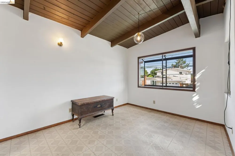 4380 Jana Vista El Sobrante, CA 94803