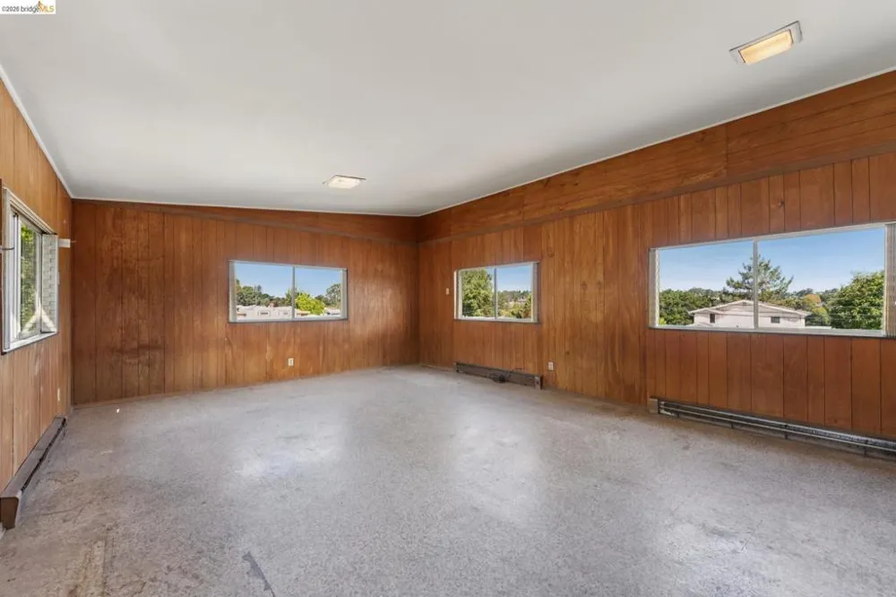 4380 Jana Vista El Sobrante, CA 94803