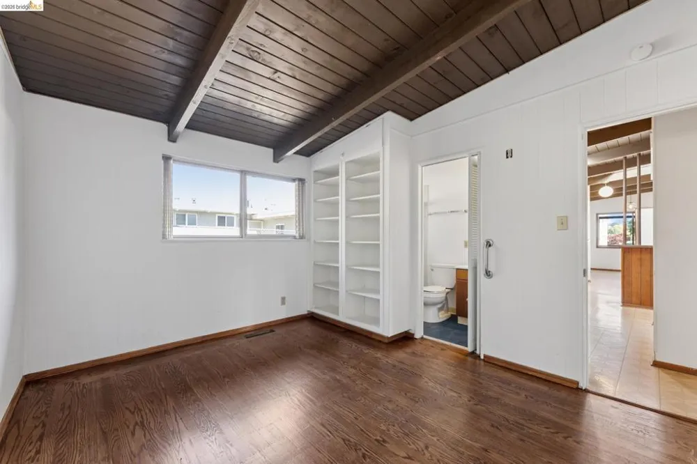 4380 Jana Vista El Sobrante, CA 94803