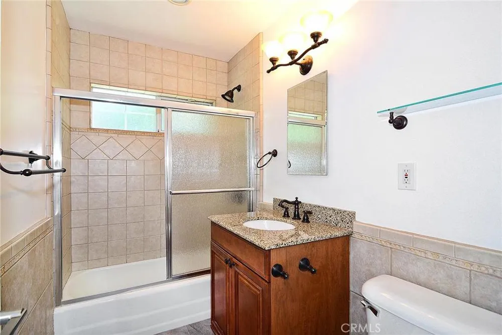 18843 Paseo Nuevo Drive Tarzana, CA 91356