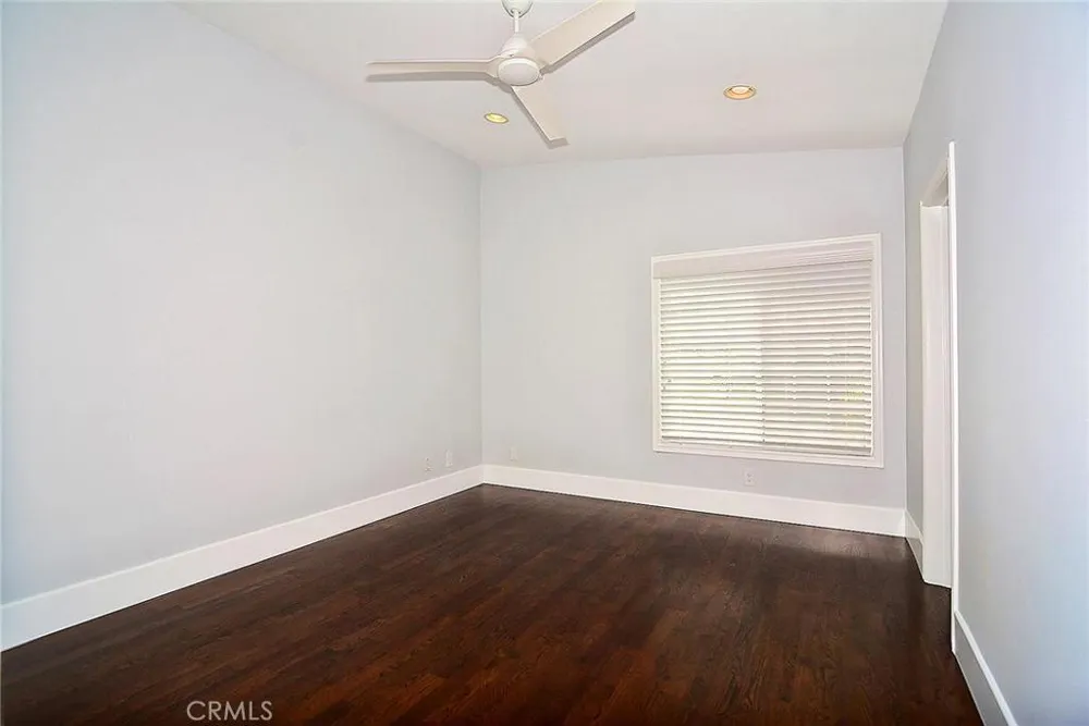 18843 Paseo Nuevo Drive Tarzana, CA 91356