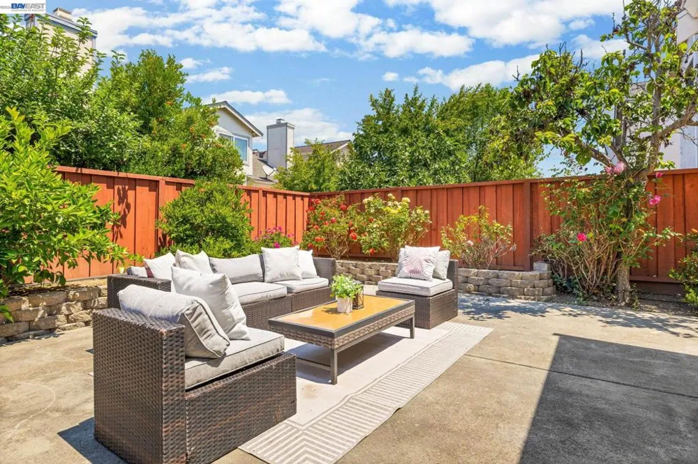 5439 Sunstar Commons Fremont, CA 94555