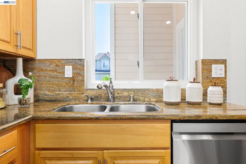 5439 Sunstar Commons Fremont, CA 94555