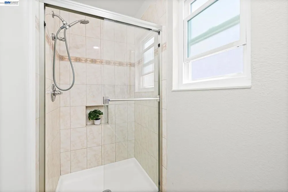 5439 Sunstar Commons Fremont, CA 94555
