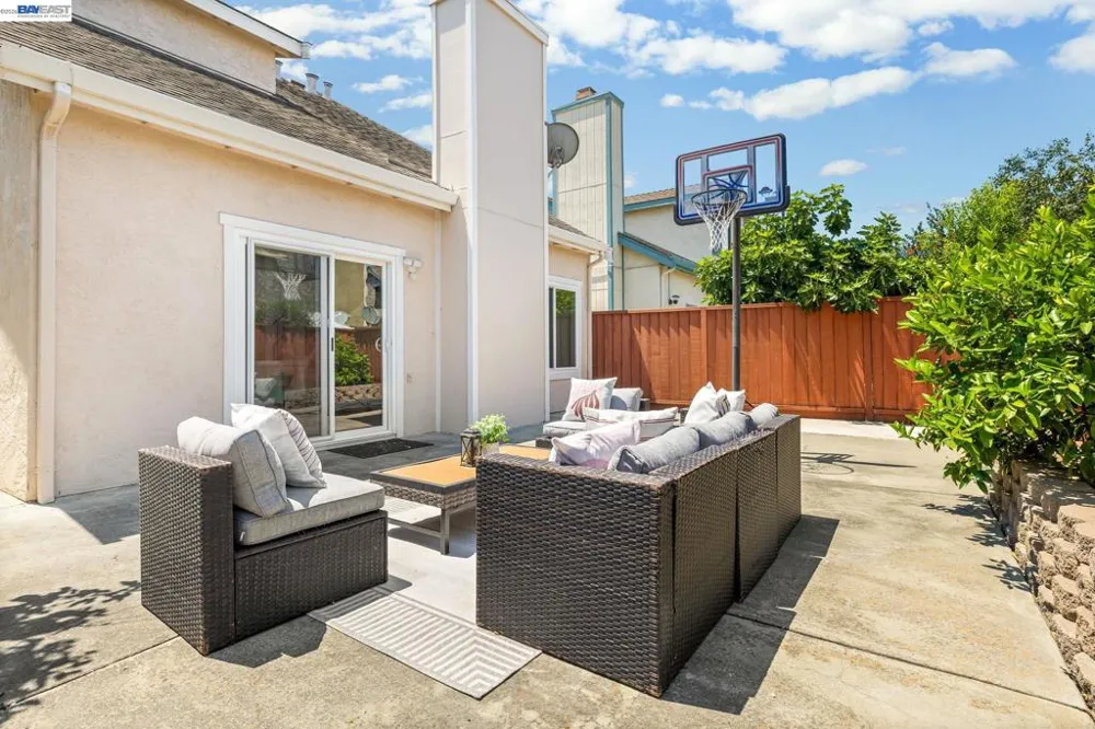 5439 Sunstar Commons Fremont, CA 94555