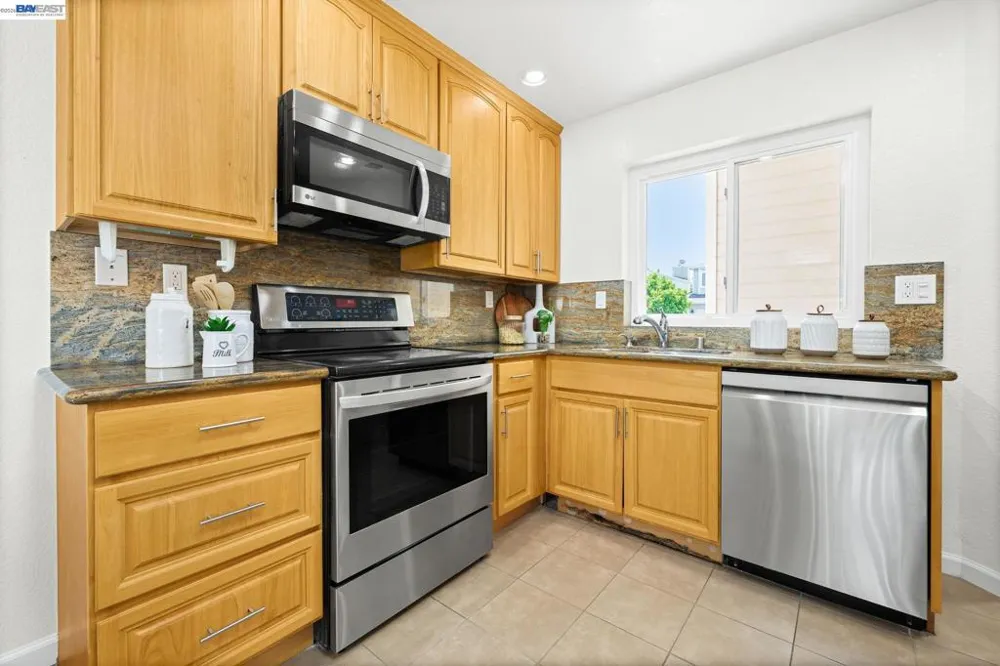 5439 Sunstar Commons Fremont, CA 94555