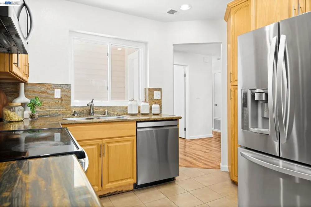 5439 Sunstar Commons Fremont, CA 94555