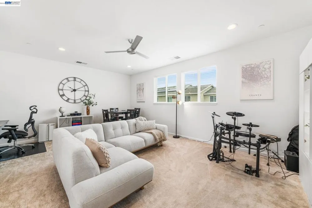 6288 Diamond Way Dublin, CA 94568
