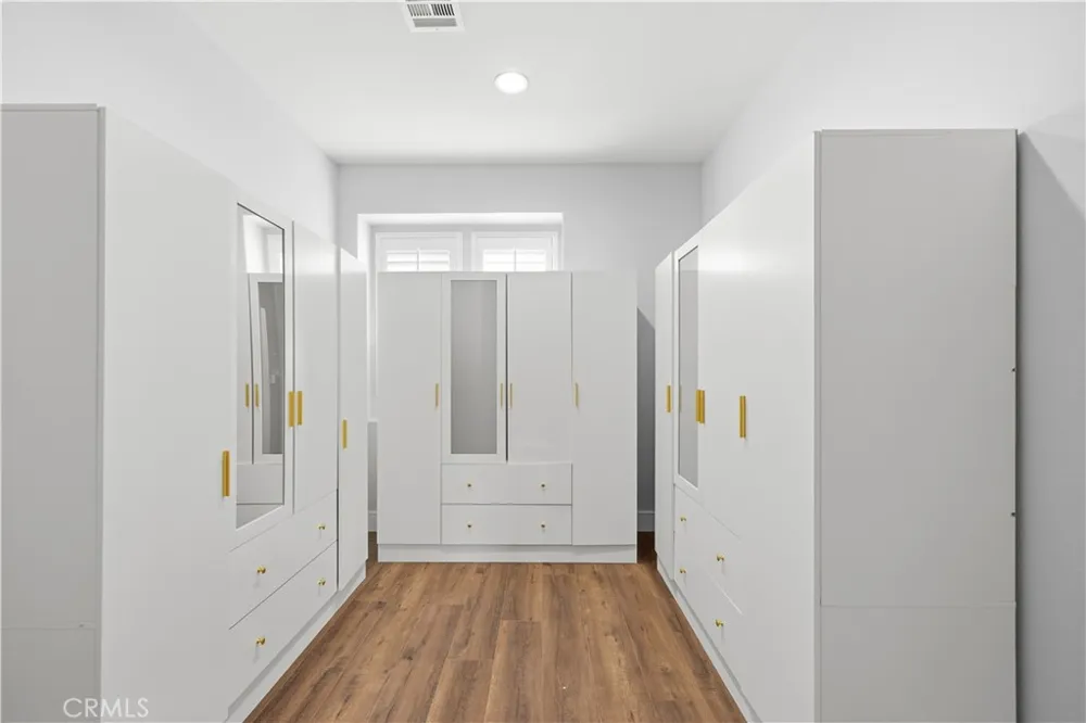 20540 Suzie Saugus, CA 91350