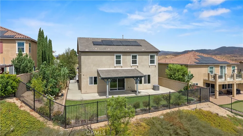 20540 Suzie Saugus, CA 91350