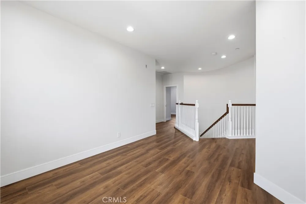 20540 Suzie Saugus, CA 91350