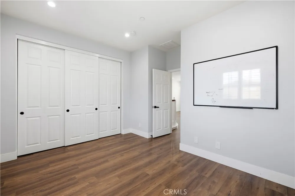 20540 Suzie Saugus, CA 91350