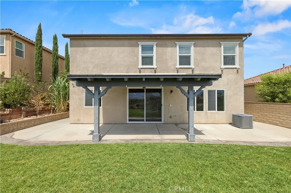 20540 Suzie Saugus, CA 91350