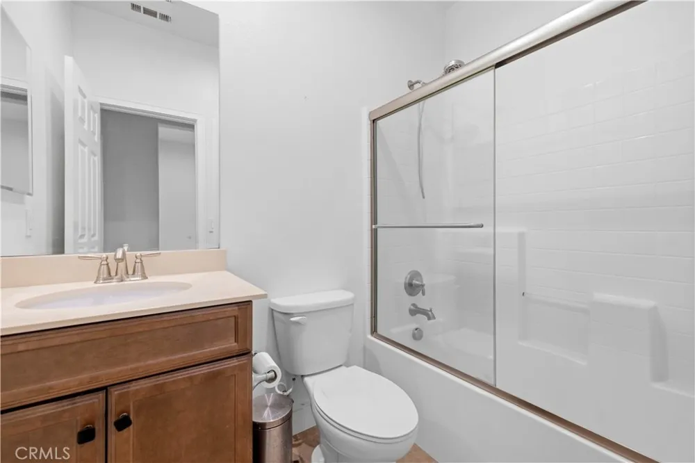 20540 Suzie Saugus, CA 91350