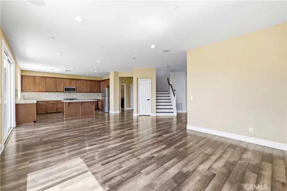 20540 Suzie Saugus, CA 91350