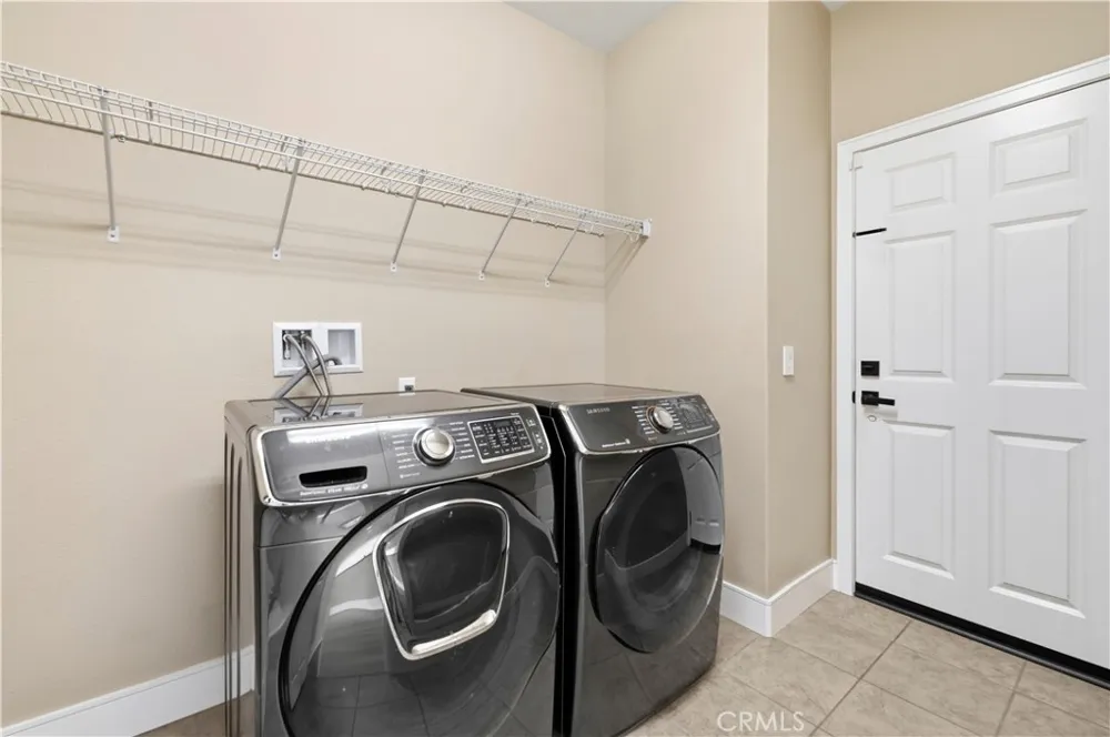 20540 Suzie Saugus, CA 91350