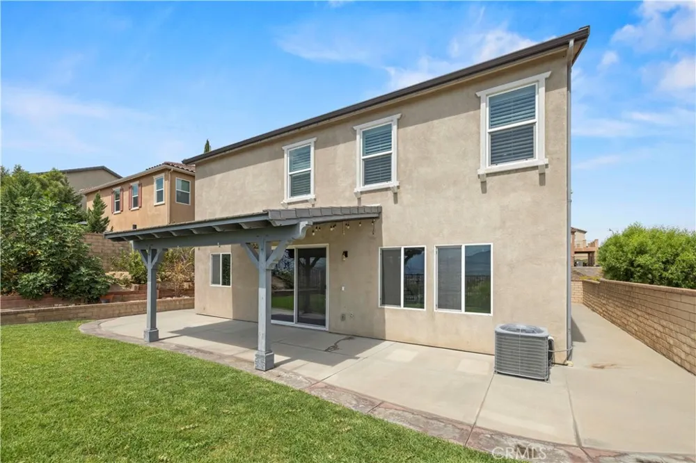 20540 Suzie Saugus, CA 91350
