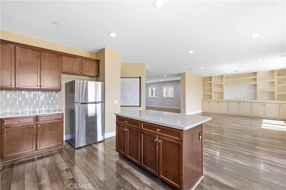 20540 Suzie Saugus, CA 91350