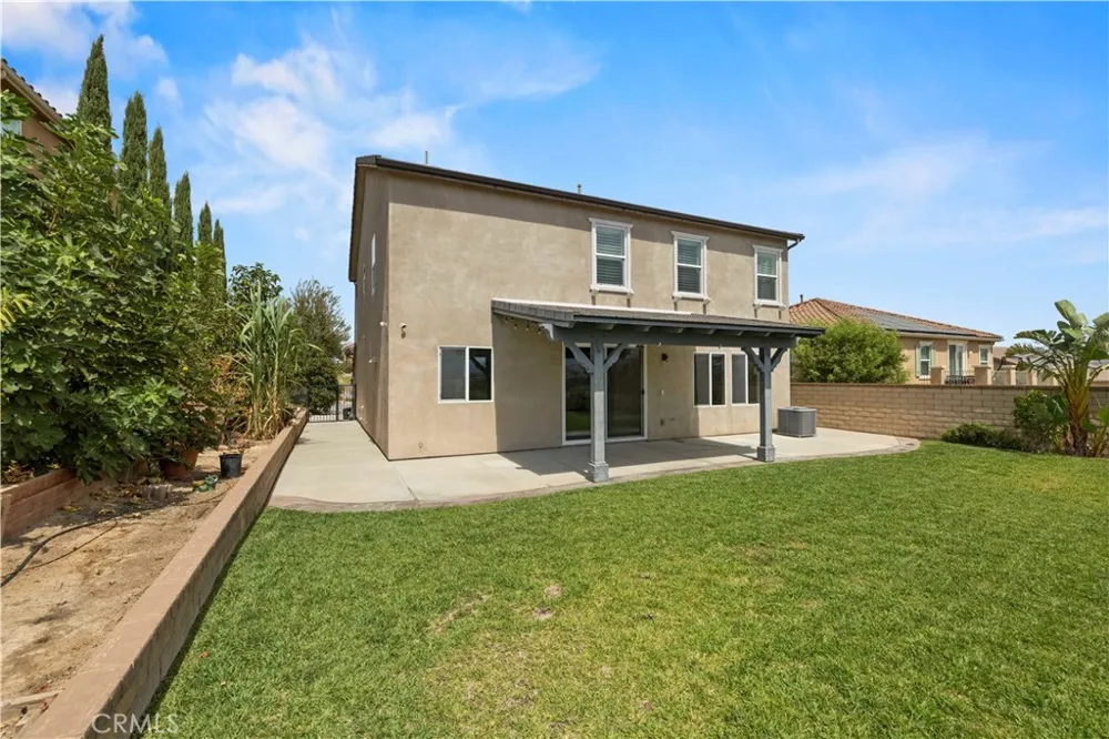 20540 Suzie Saugus, CA 91350