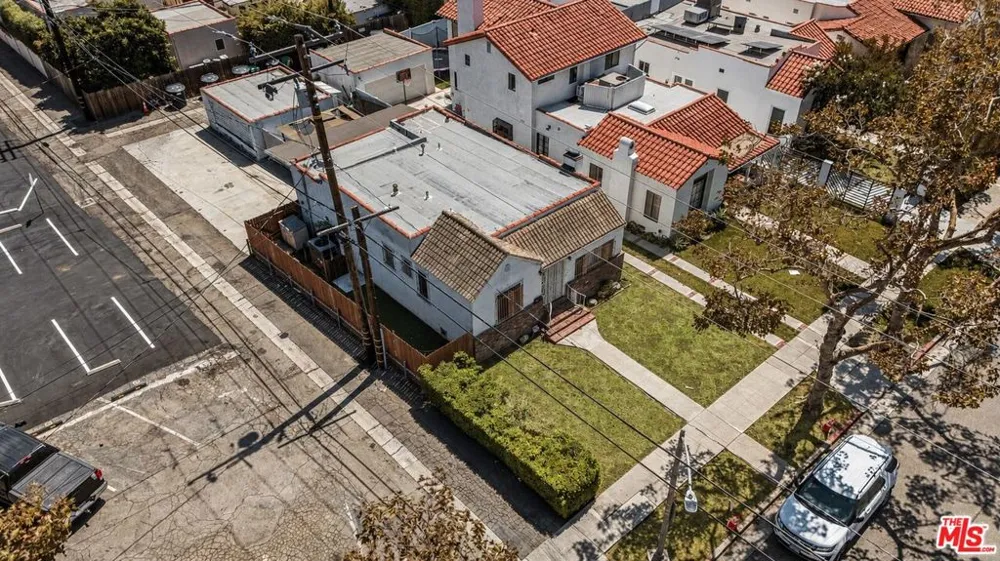 418 S La Peer Drive Beverly Hills, CA 90211