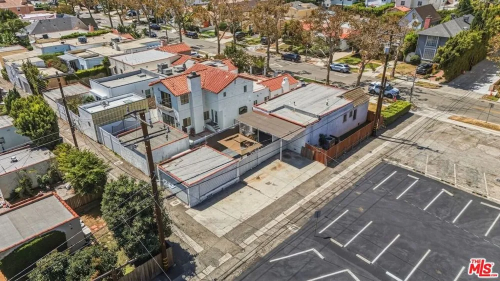 418 S La Peer Drive Beverly Hills, CA 90211