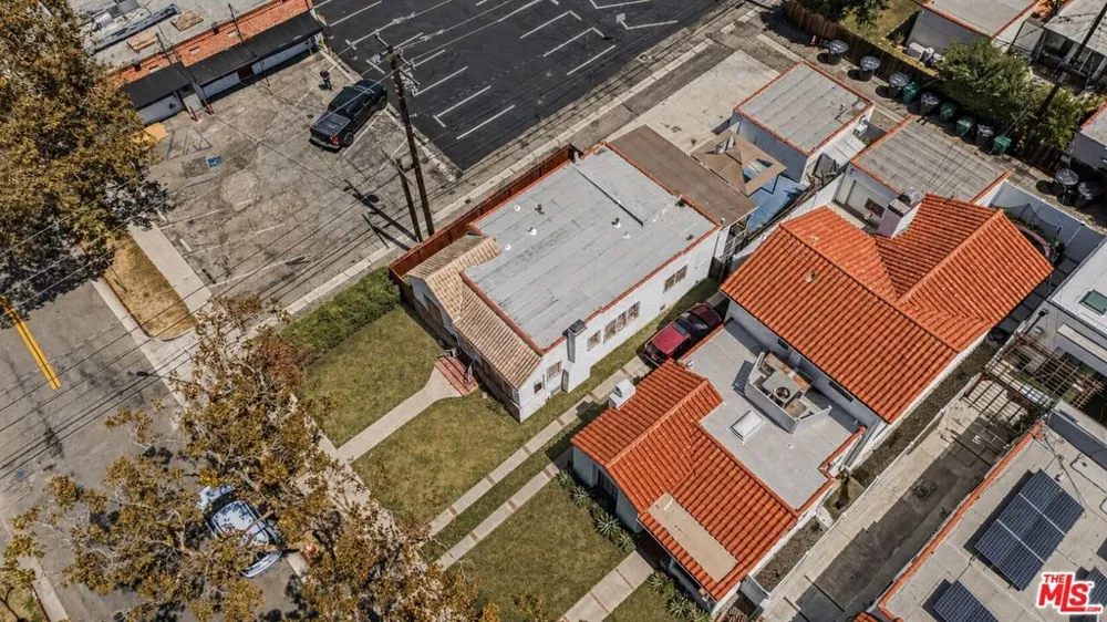 418 S La Peer Drive Beverly Hills, CA 90211