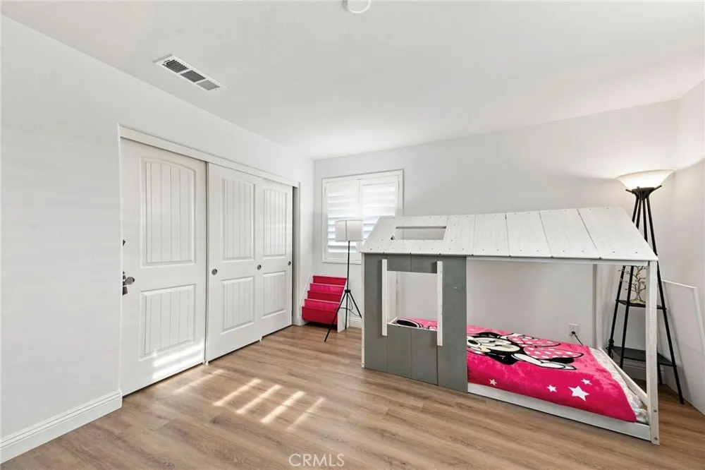 5355 Delaney Way Fontana, CA 92336