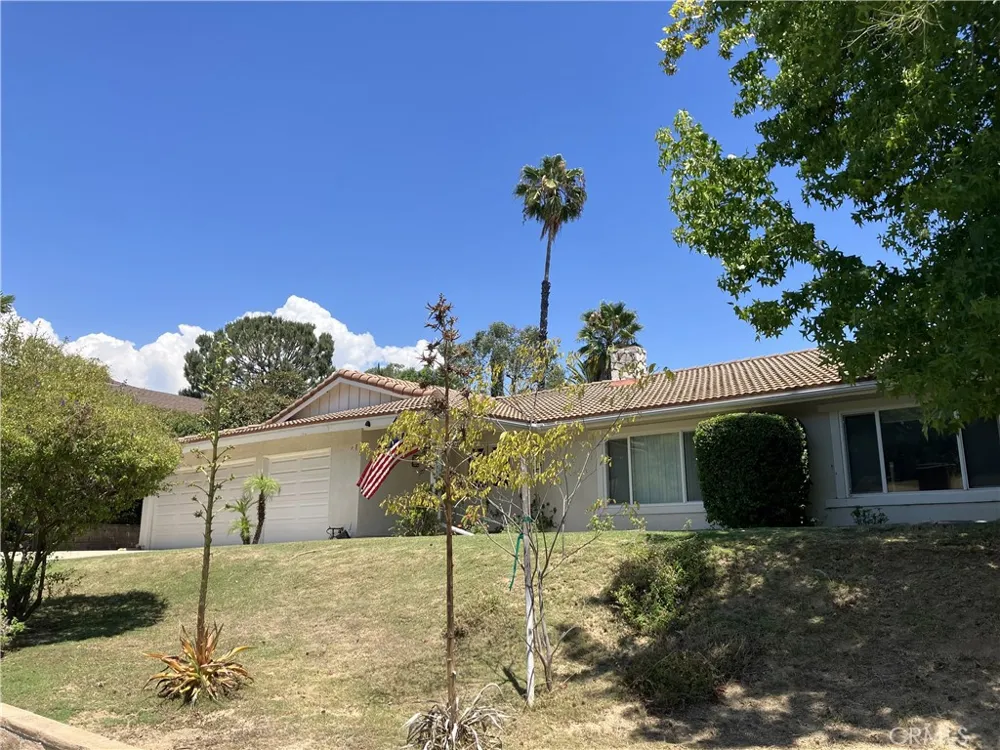 282 Summit Road La Verne, CA 91750