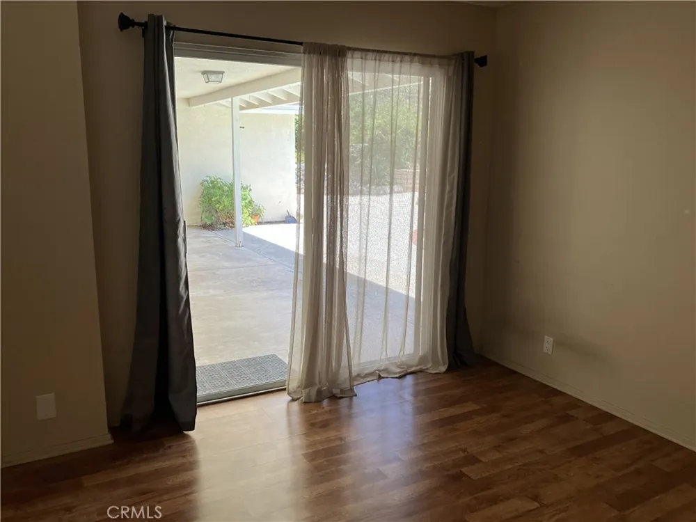 282 Summit Road La Verne, CA 91750