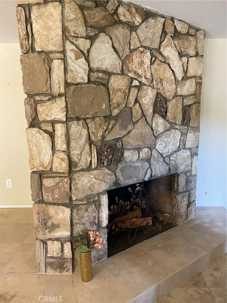 282 Summit Road La Verne, CA 91750