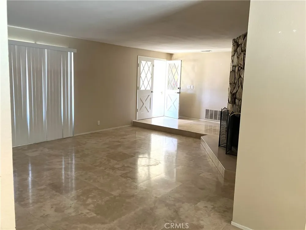 282 Summit Road La Verne, CA 91750