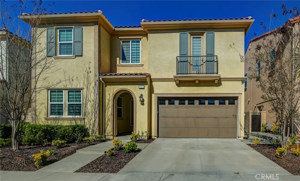 33 Manzanillo Lake Forest, CA 92630
